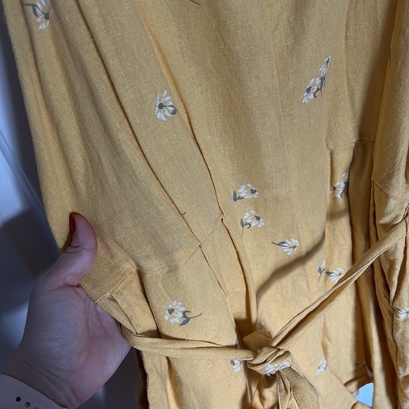 Yellow romper - Picture 2 of 5